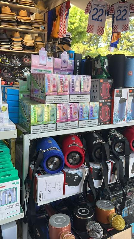 HIFANCY vape shop display Croatia retail store shelf Dream 45K 70K products